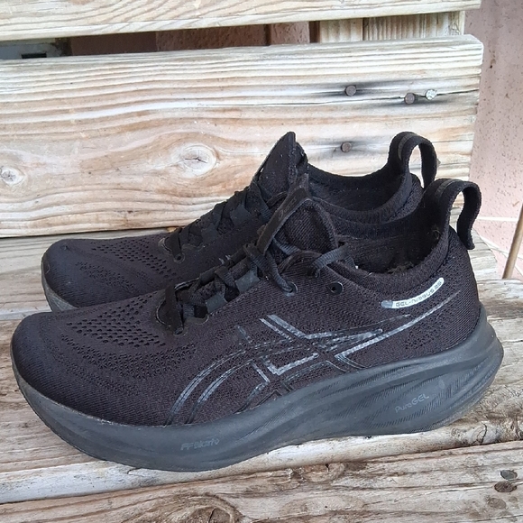 Asics Gel Niumbus 26 Womens Black Running Shoes - Picture 2 of 13